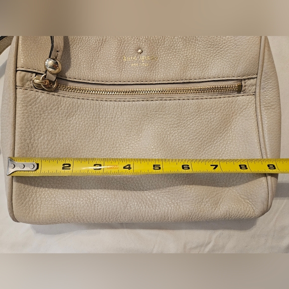 Kate Spade New York Beige Pebbled Leather Crossbody Bag Purse - Picture 9 of 10